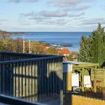 Awesome Home In Svaneke With Wifi Дом отдыха *