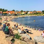 Awesome Home In Svaneke With Wifi Дом отдыха