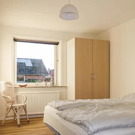 بيت للعطل Awesome Home In Svaneke With Wifi سفانيكي